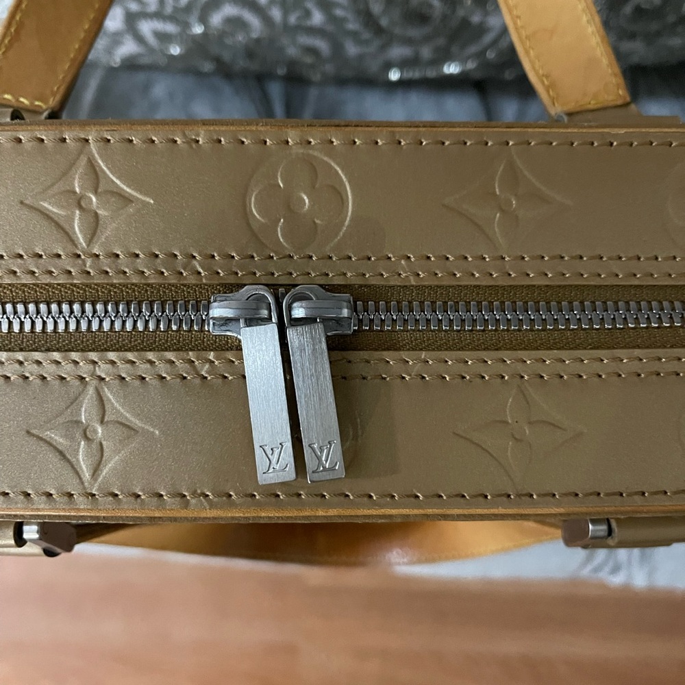 Authentic Louis Vuitton bag